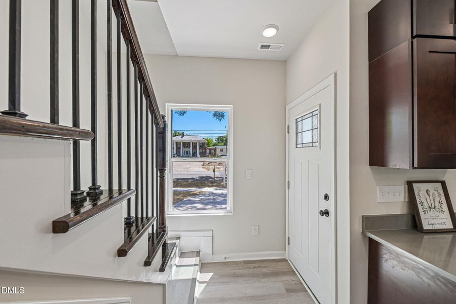 16-web-or-mls-N Ireland St-S1806-016