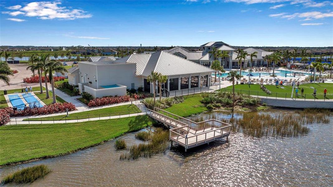 Community amenities in , Parrish (Image 76).