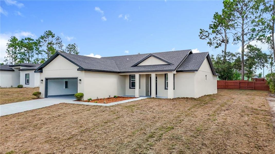 Exterior details and patio area of a home in , Ocala (Image 3).