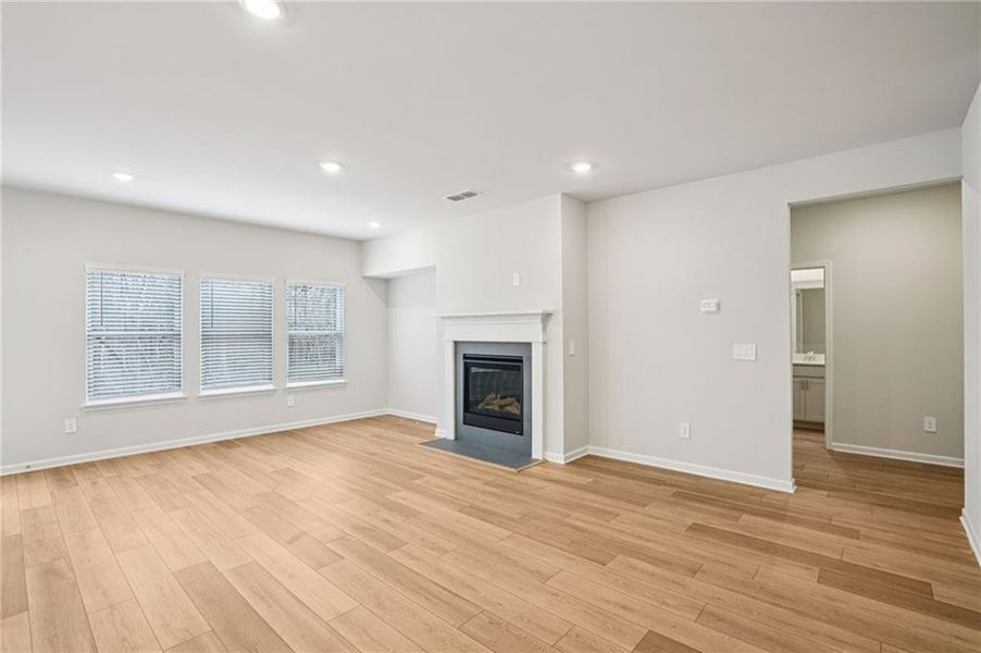 Spacious, unfurnished interior of a new home in Hemingway - Reserve Series, Cumming (Image 49).