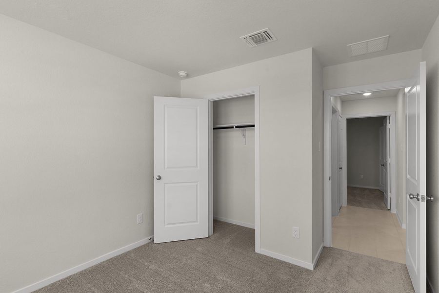 Spacious, unfurnished interior of a new home in Briarwood, Elgin (Image 45).