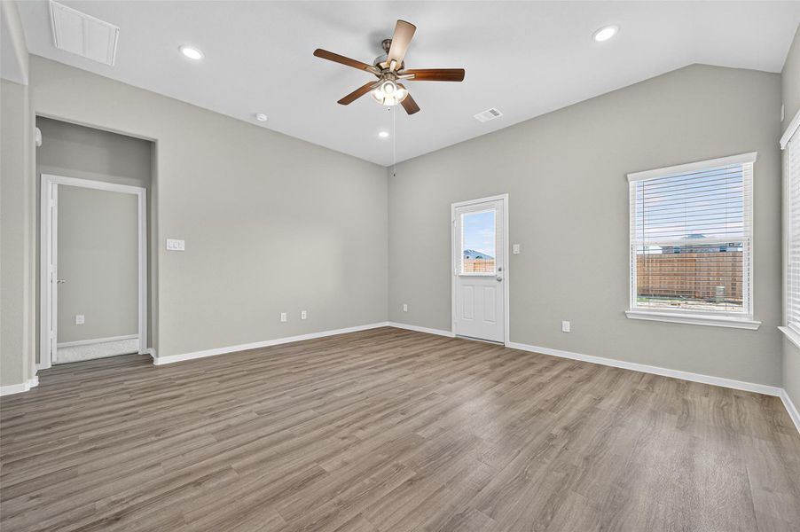 Spacious, unfurnished interior of a new home in Cypress Green, Hockley (Image 30).