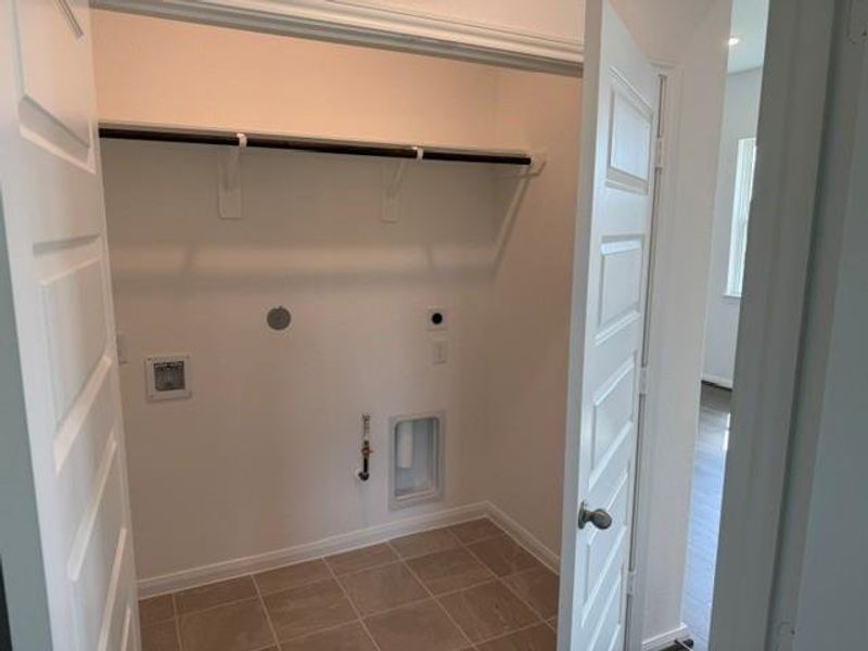 Spacious, unfurnished interior of a new home in Colony at Pinehurst, Pinehurst (Image 5).