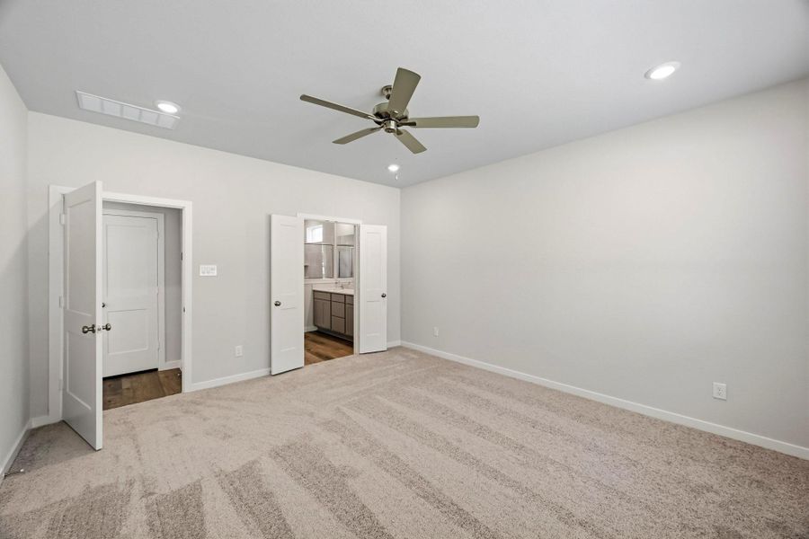 Spacious, unfurnished interior of a new home in Audubon, Magnolia (Image 16).