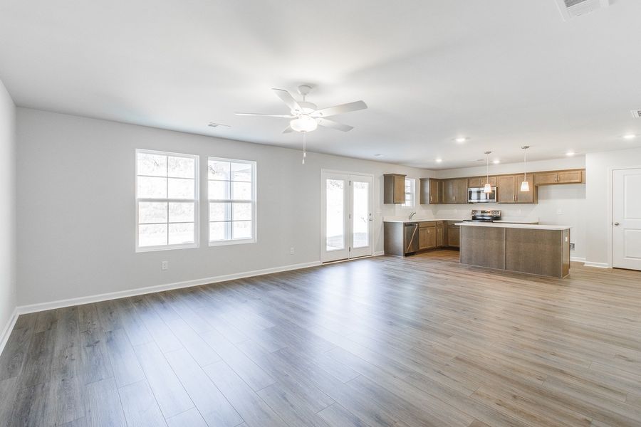 Spacious, unfurnished interior of a new home in Bluefield, Lexington (Image 17). Spacious, unfurnished interior of a new home in Bluefield, Lexington (Image 17).