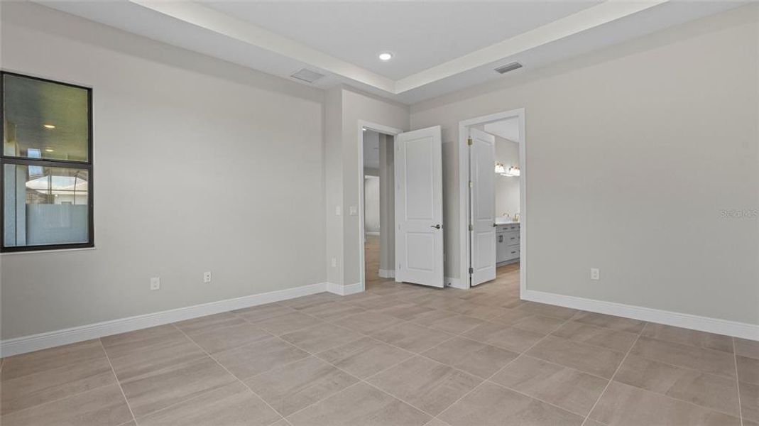 Spacious, unfurnished interior of a new home in Cresswind Lakewood Ranch, Lakewood Ranch (Image 23).