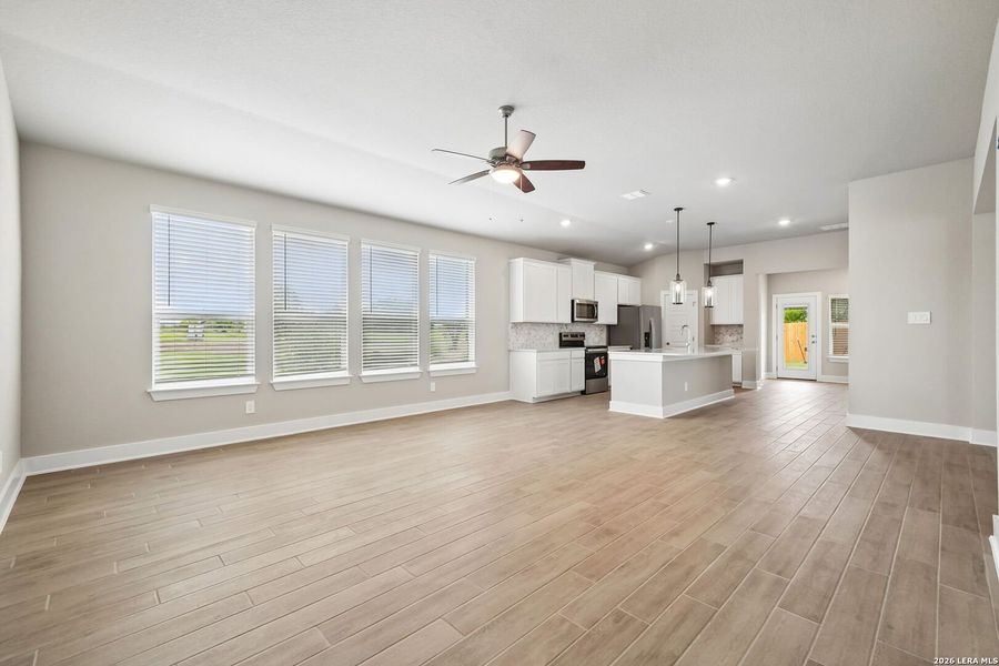 Spacious, unfurnished interior of a new home in Stetson Ridge, Marion (Image 28).