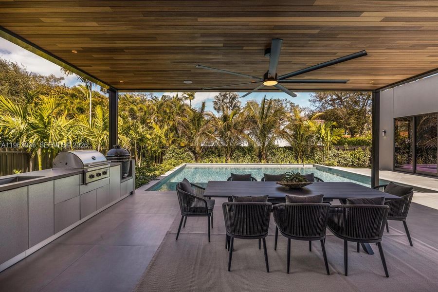 Exterior details and patio area of a home in , Miami Shores (Image 4).