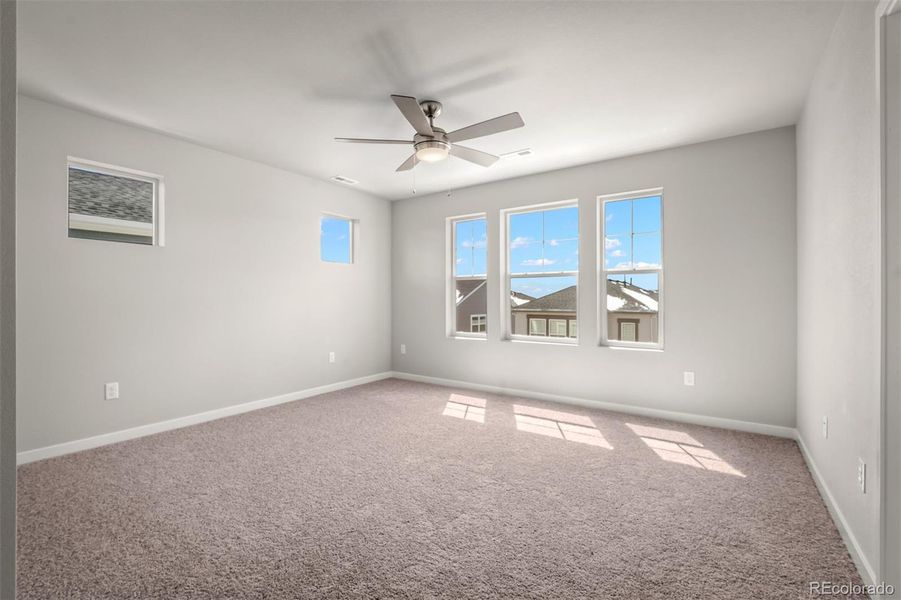 Spacious, unfurnished interior of a new home in Revel Crossing at Wolf Ranch – The Ascent Collection, Colorado Springs (Image 20).