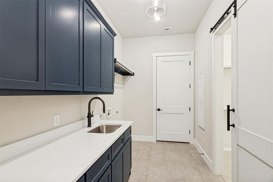 Furnished interior view inside a new home in , Weatherford (Image 11).