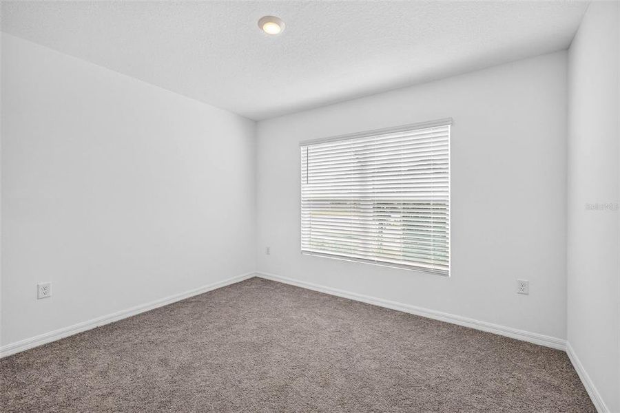 Spacious, unfurnished interior of a new home in , Tampa (Image 50).