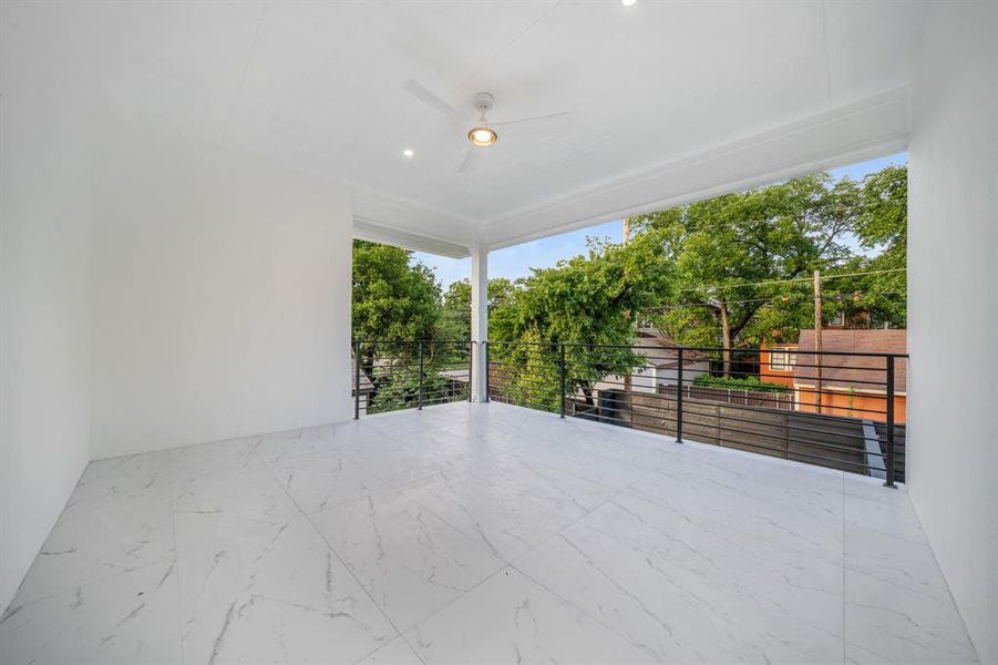 Spacious, unfurnished interior of a new home in , Dallas (Image 20). Spacious, unfurnished interior of a new home in , Dallas (Image 20).