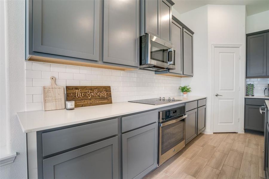 Furnished interior view inside a new home in Bridgewater: Classic Collection, Princeton (Image 18). Furnished interior view inside a new home in Bridgewater: Classic Collection, Princeton (Image 18).