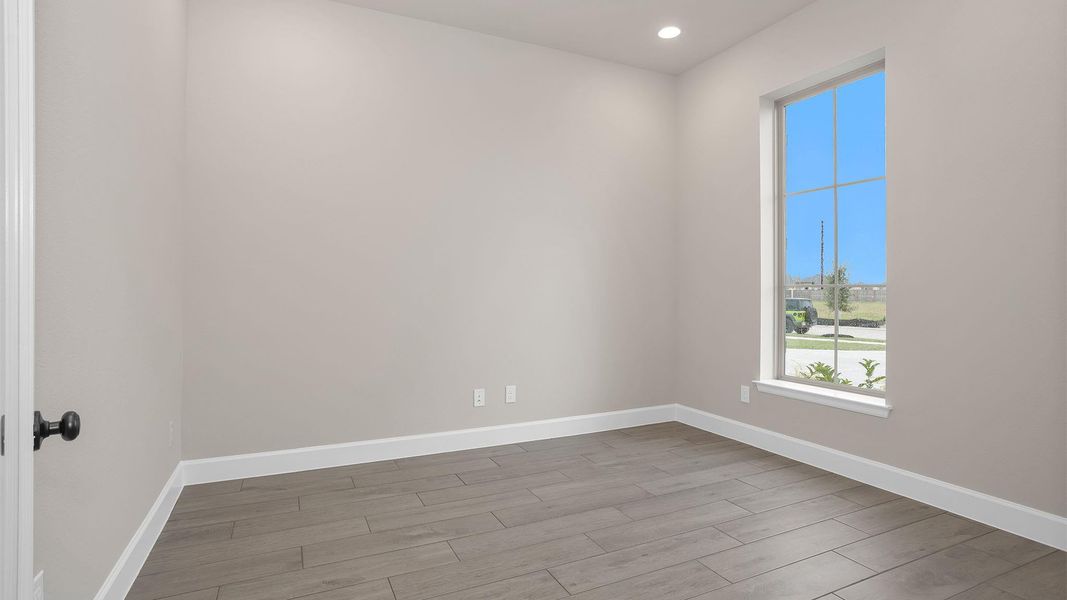 Spacious, unfurnished interior of a new home in Valencia 60', Manvel (Image 10). Spacious, unfurnished interior of a new home in Valencia 60', Manvel (Image 10).