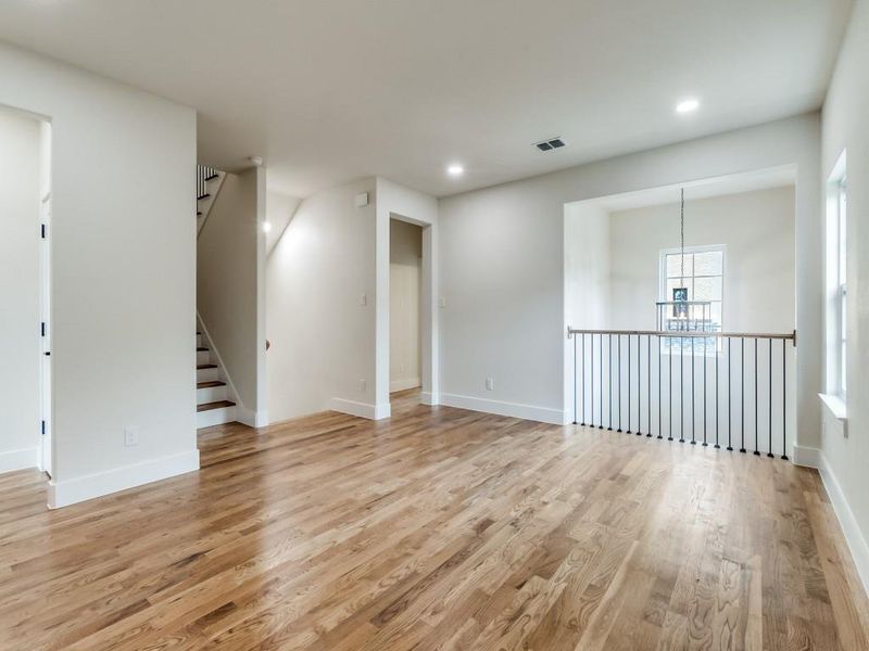 Spacious, unfurnished interior of a new home in , Dallas (Image 20).