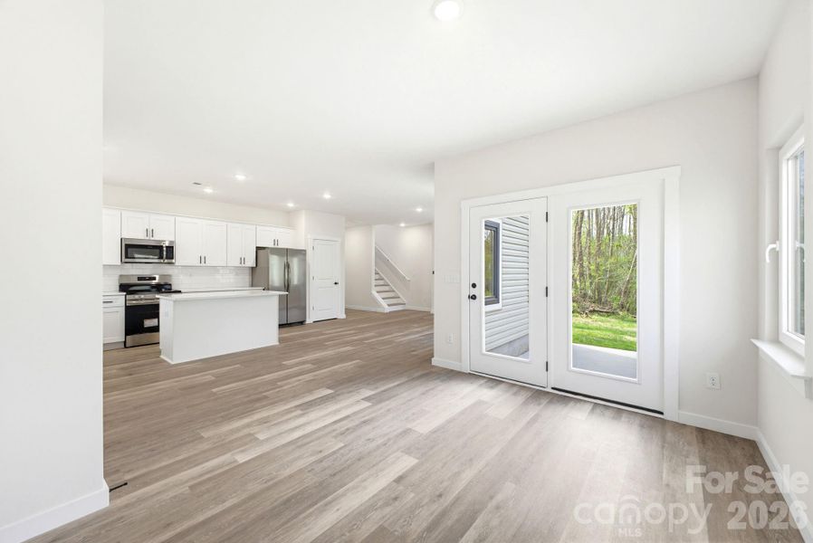 Spacious, unfurnished interior of a new home in , Hudson (Image 14).