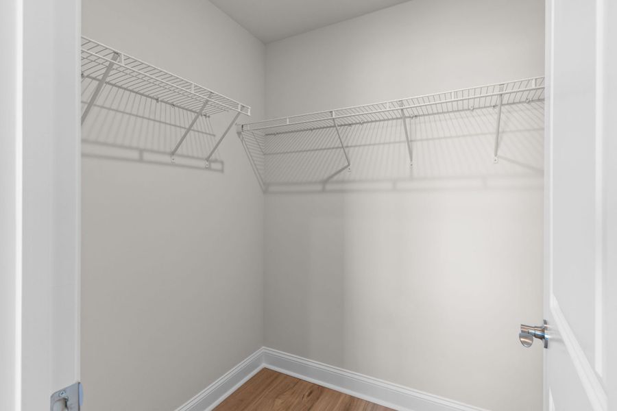 Representative unfurnished interior of a home built from the Joliet by Pulte Homes in Lakeside Townes at Riverlights, Wilmington (Image 24).