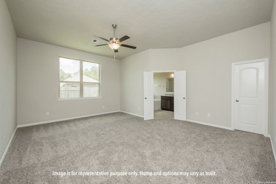 Spacious, unfurnished interior of a new home in Arroyo Ranch, Seguin (Image 5). Spacious, unfurnished interior of a new home in Arroyo Ranch, Seguin (Image 5).