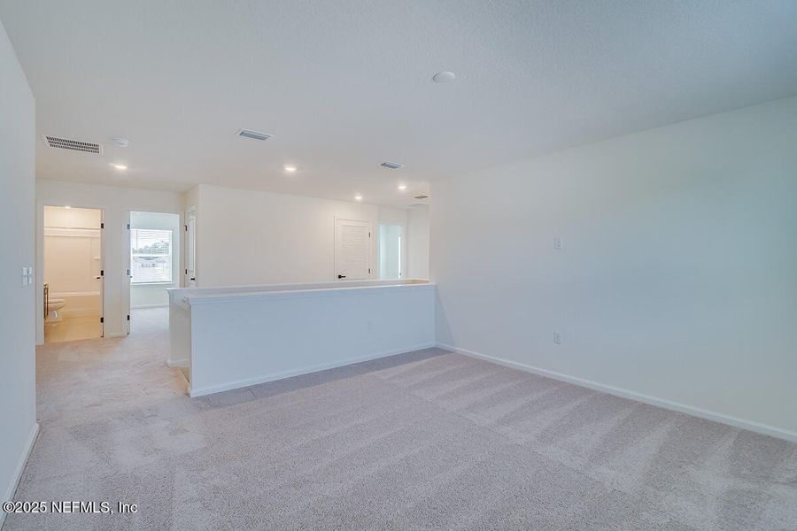Spacious, unfurnished interior of a new home in Copper Ridge, Jacksonville (Image 20).