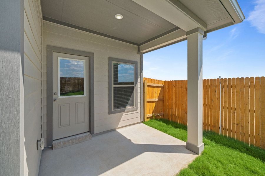 Jarrell, TX New Home.  - Slide 3