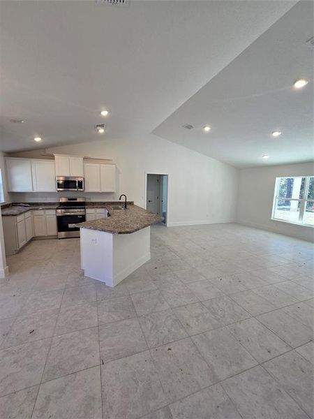 Image 15 of a home in .