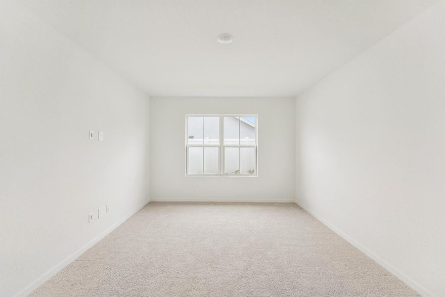 Furnished interior view inside a new home in , Fort Pierce (Image 4).