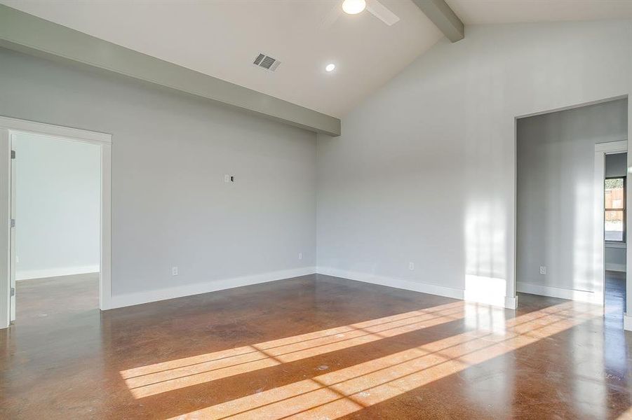 Spacious, unfurnished interior of a new home in , Azle (Image 23).
