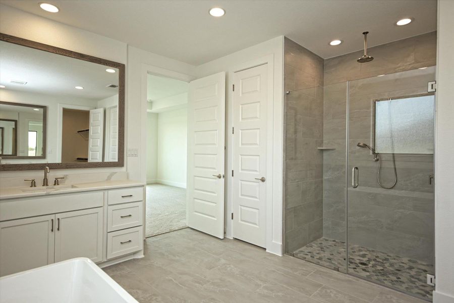 Furnished interior view inside a new home in Scofield Farms Estates, Georgetown (Image 14).