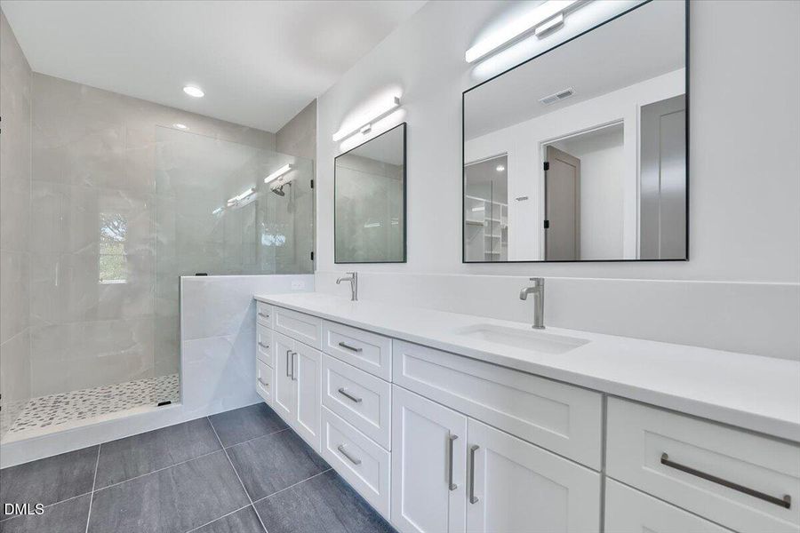 31-732 Hopkins St-31