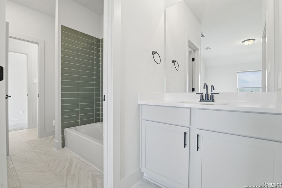 Furnished interior view inside a new home in Haby Hill 60s, San Antonio (Image 13).