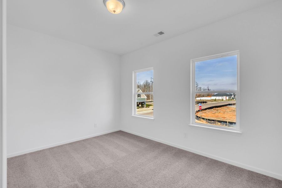 Spacious, unfurnished interior of a new home in Jackson Hills, Clarksville (Image 16).
