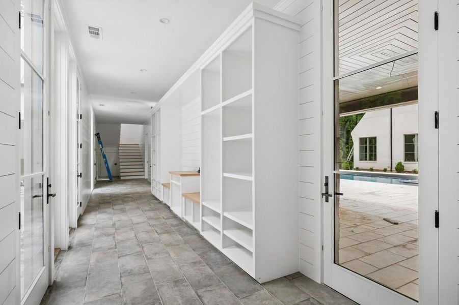 Spacious, unfurnished interior of a new home in , Atlanta (Image 19). Spacious, unfurnished interior of a new home in , Atlanta (Image 19).