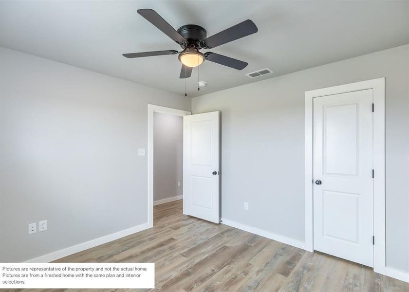 Spacious, unfurnished interior of a new home in , Abilene (Image 10).