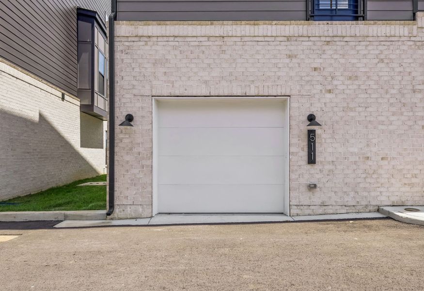 Exterior details and patio area of a home in Skyline, Nashville (Image 26).