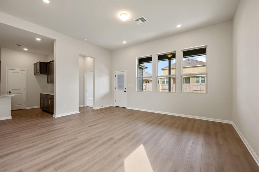 Representative images and renderings are for illustrative purposes. Actual structural options and design finishes of home may vary. Representative images and renderings are for illustrative purposes. Actual structural options and design finishes of home may vary.