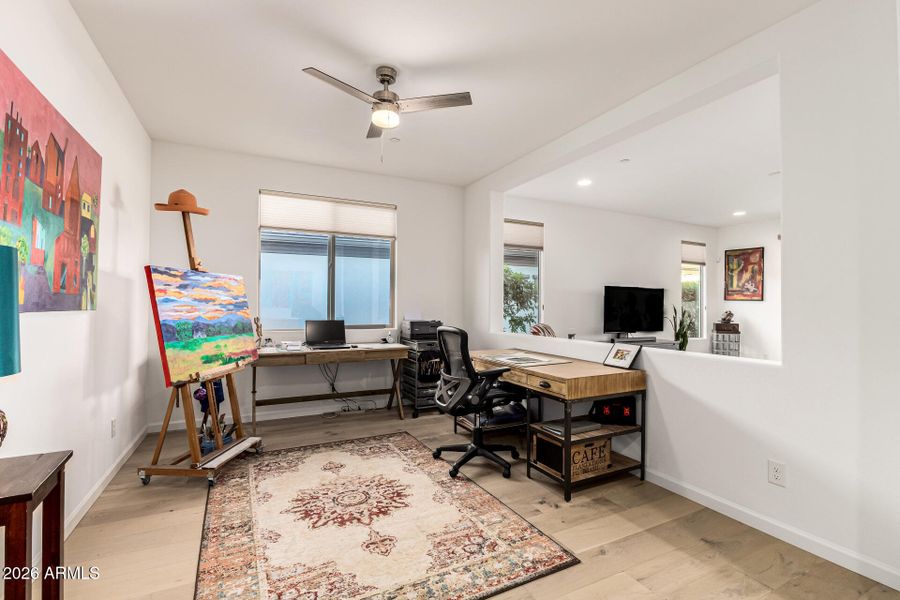 Office/Craft room Office/Craft room