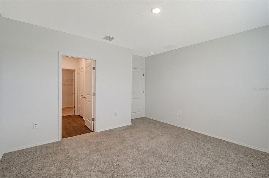 Spacious, unfurnished interior of a new home in Broadleaf, Parrish (Image 12).