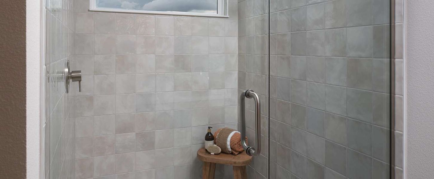 Representative interior finishes for a home built from the Taborfield by Ashton Woods in Ellington Classical, St. Cloud (Image 11).