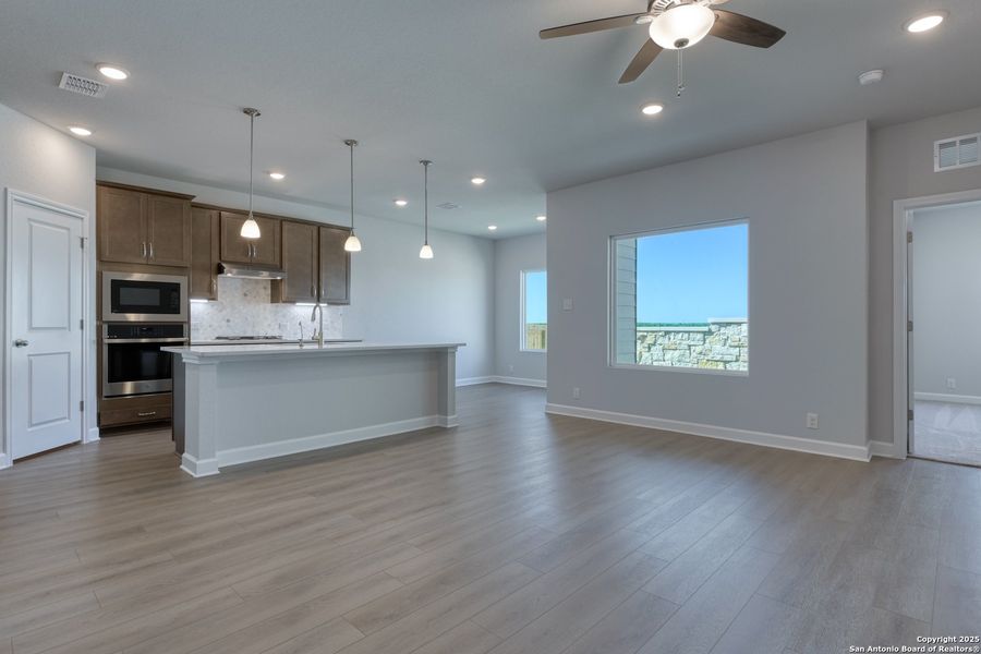 Spacious, unfurnished interior of a new home in Enclave at Hennersby Hollow 50's, San Antonio (Image 29). Spacious, unfurnished interior of a new home in Enclave at Hennersby Hollow 50's, San Antonio (Image 29).