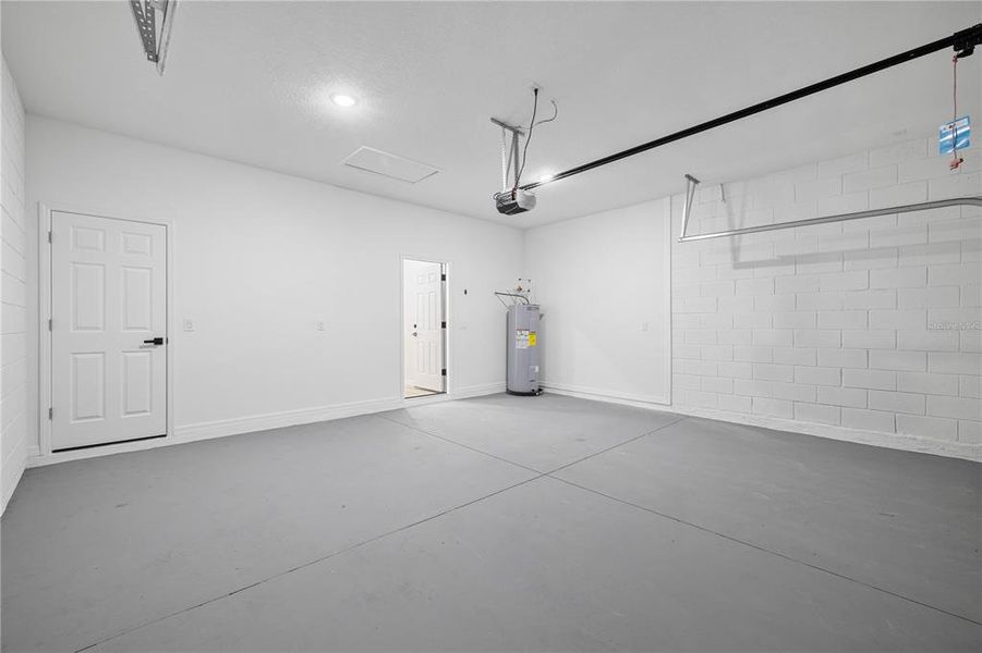 Spacious, unfurnished interior of a new home in , Citrus Springs (Image 29). Spacious, unfurnished interior of a new home in , Citrus Springs (Image 29).
