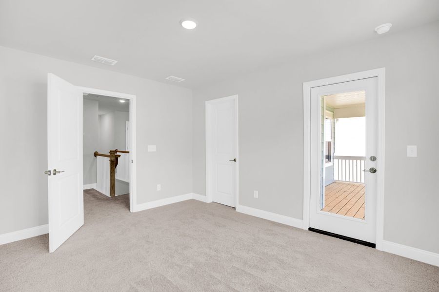 Spacious, unfurnished interior of a new home in Carriage Estates, Lexington (Image 58).
