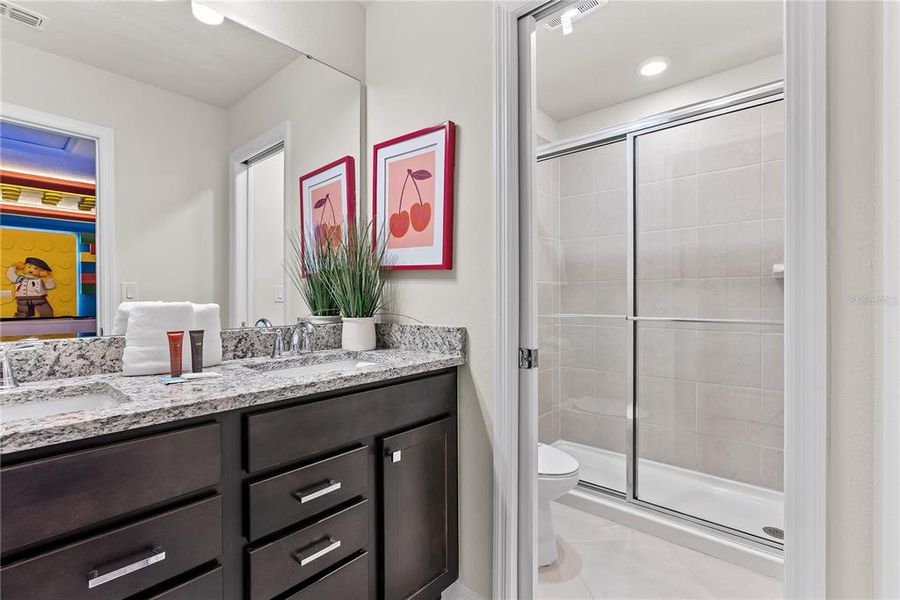 Furnished interior view inside a new home in , Clermont (Image 41). Furnished interior view inside a new home in , Clermont (Image 41).