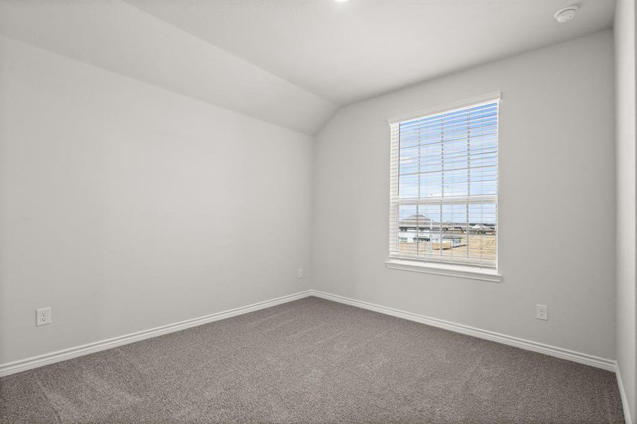 Spacious, unfurnished interior of a new home in Rocky Creek Crossing, Fort Worth (Image 16). Spacious, unfurnished interior of a new home in Rocky Creek Crossing, Fort Worth (Image 16).