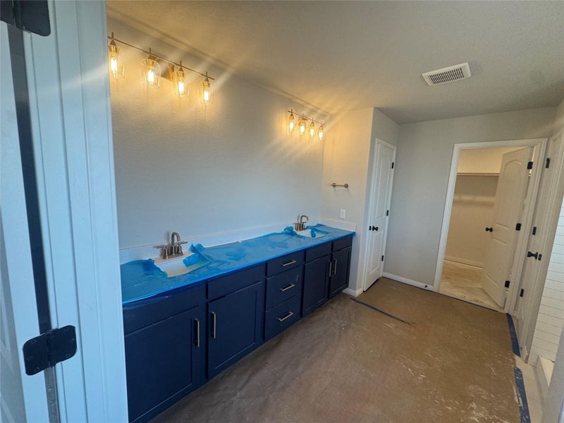 Image 31 of a home in Rolling Glen. Image 31 of a home in Rolling Glen.