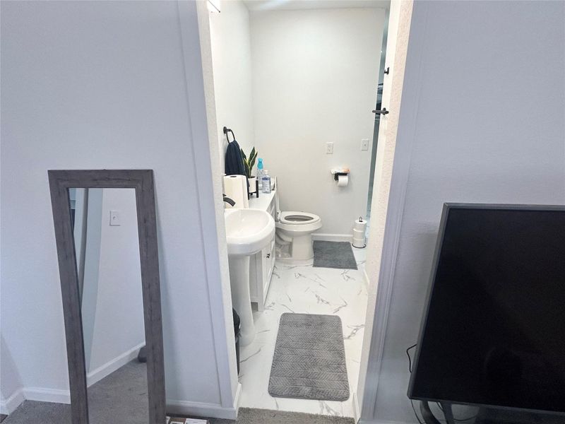 1st floor primary bathroom