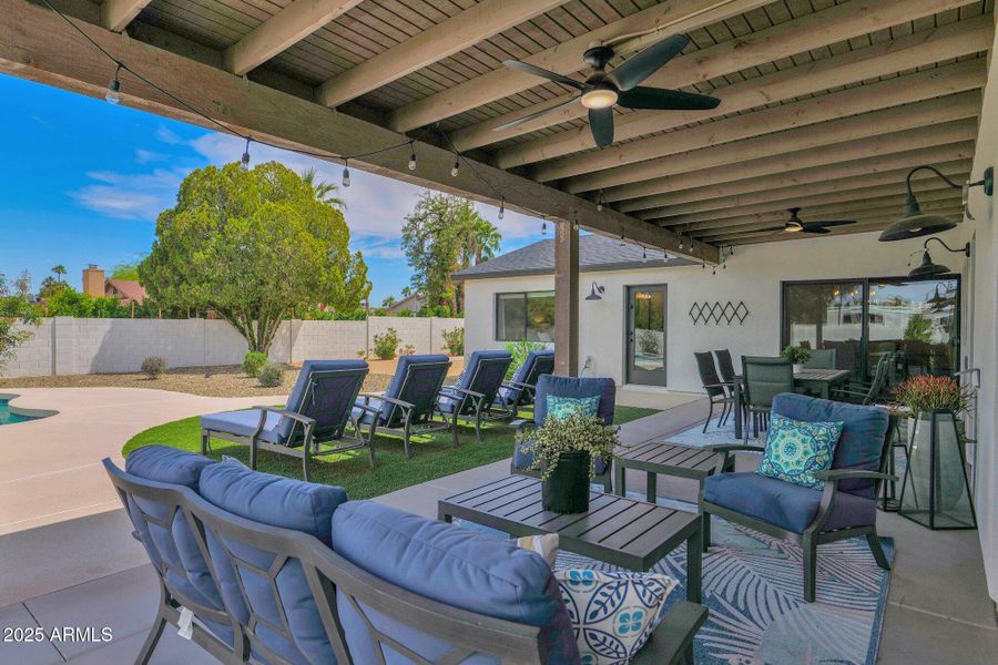 Entertaining at It's Finest Entertaining at It's Finest