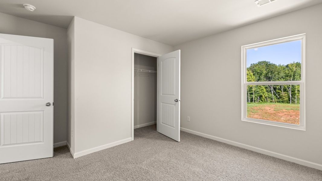 Representative unfurnished interior of a home built from the Hayden by D.R. Horton in Fairhaven, Lithia Springs (Image 26).