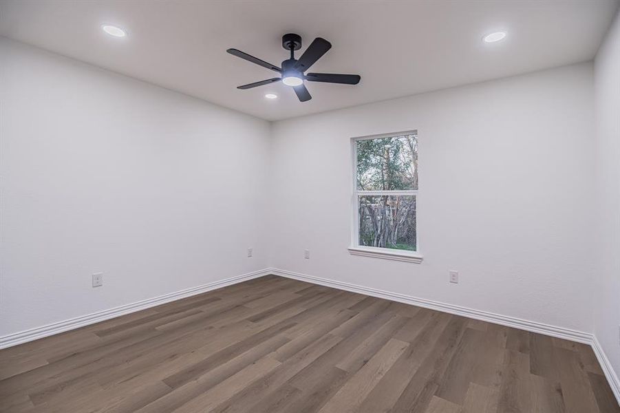 Spacious, unfurnished interior of a new home in , Hillsboro (Image 11).