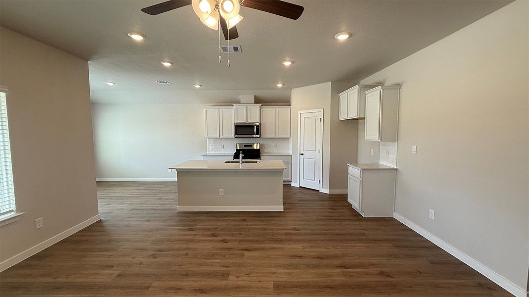 Spacious, unfurnished interior of a new home in Kokomo, Rockport (Image 7).