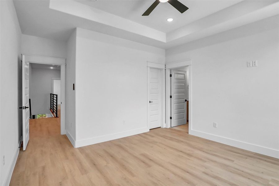 Spacious, unfurnished interior of a new home in , Houston (Image 16).